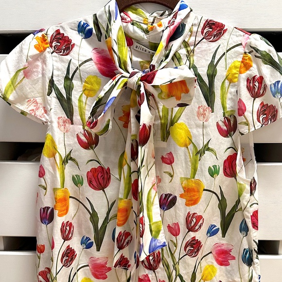 Alice + Olivia Floral Blouse - White and Red - Picture 2 of 3